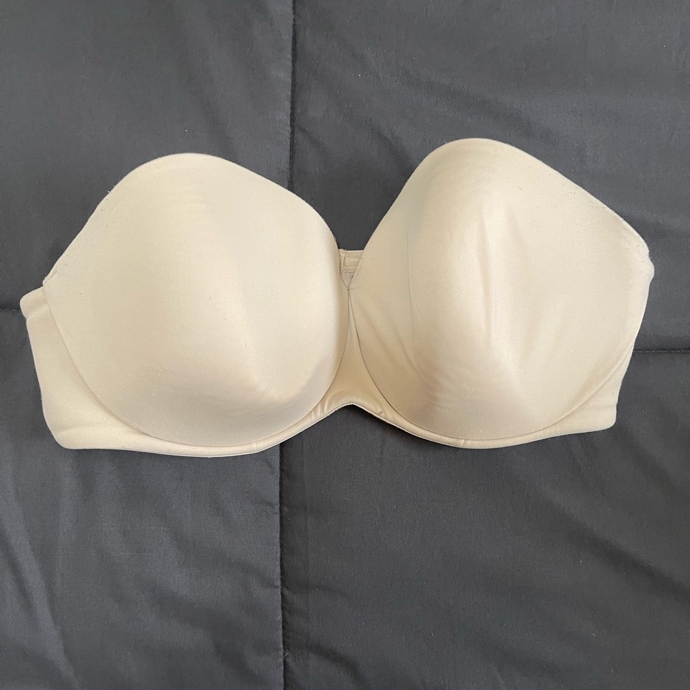 Tan Strapless Bra
